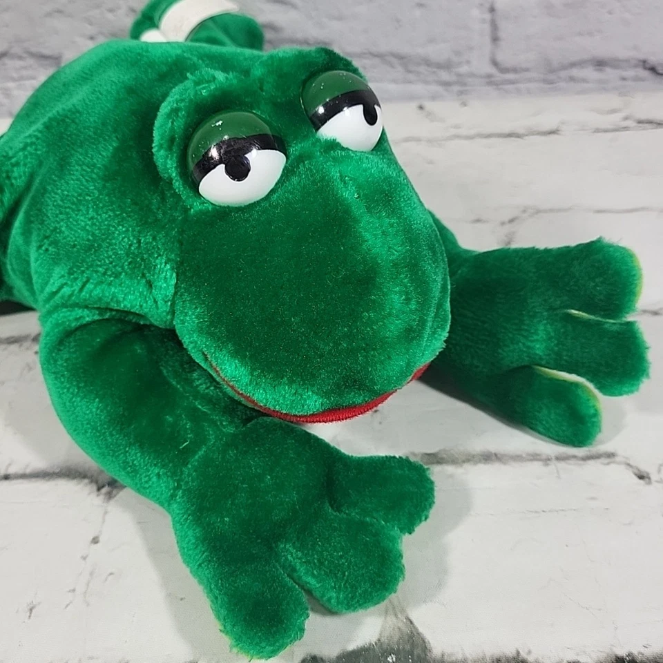 Vintage Ganz Bros Heritage Collection Sapo Boneco de Mão Verde FALHA - Imagem 2 de 4
