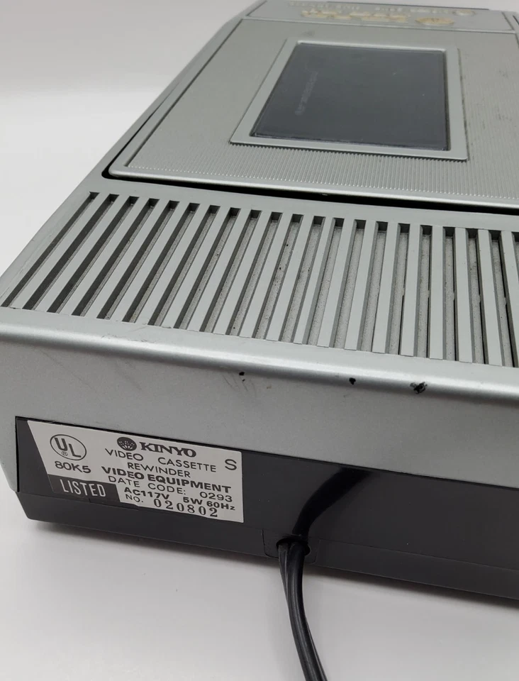 Rebobinadora VHS Kinyo Super Slim UV-413 de colección probada funciona devolución rápida de cinta Foto 4 de 4