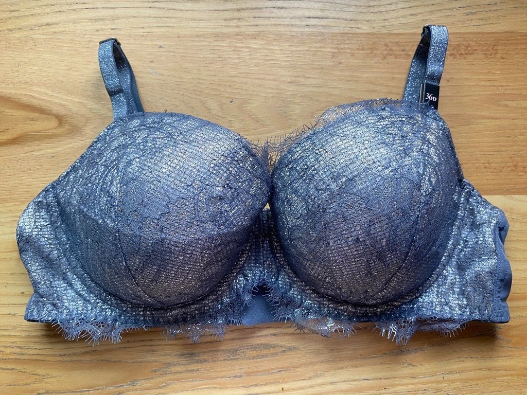 NEW Victoria's Secret Size: 36D Dream Angels Lined Demi Shimmer Lace Bra 
