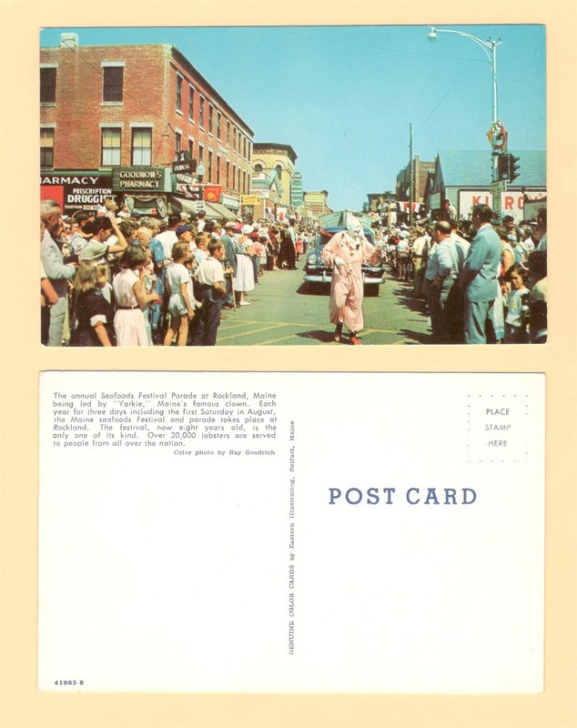1970s ANNUAL SEAFOODS FESTIVAL PARADE ROCKLAND MAINE POSTCARD