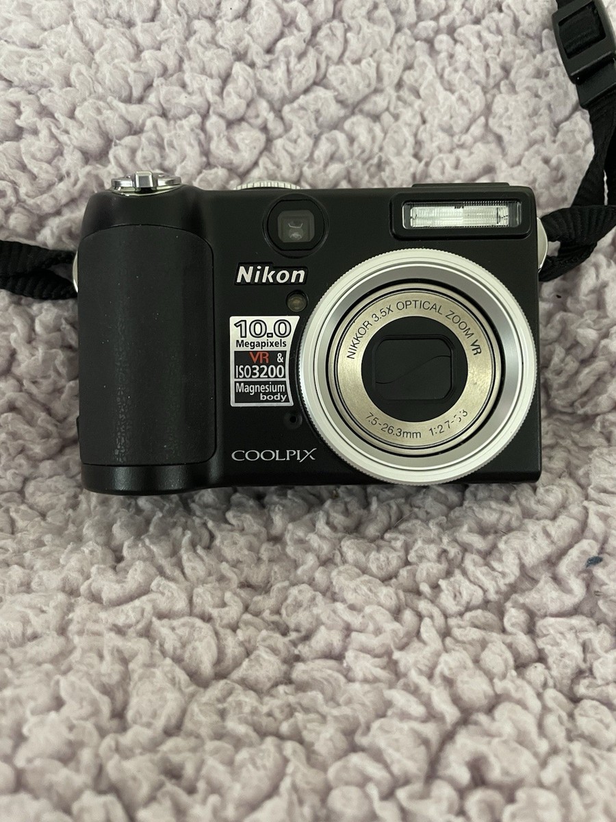 ❗️激安価格❗️デジカメ　本体　Nikon Coolpix P5000 Nikon COOLPIX P5000 10.0MP Digital Camera - Black for sale