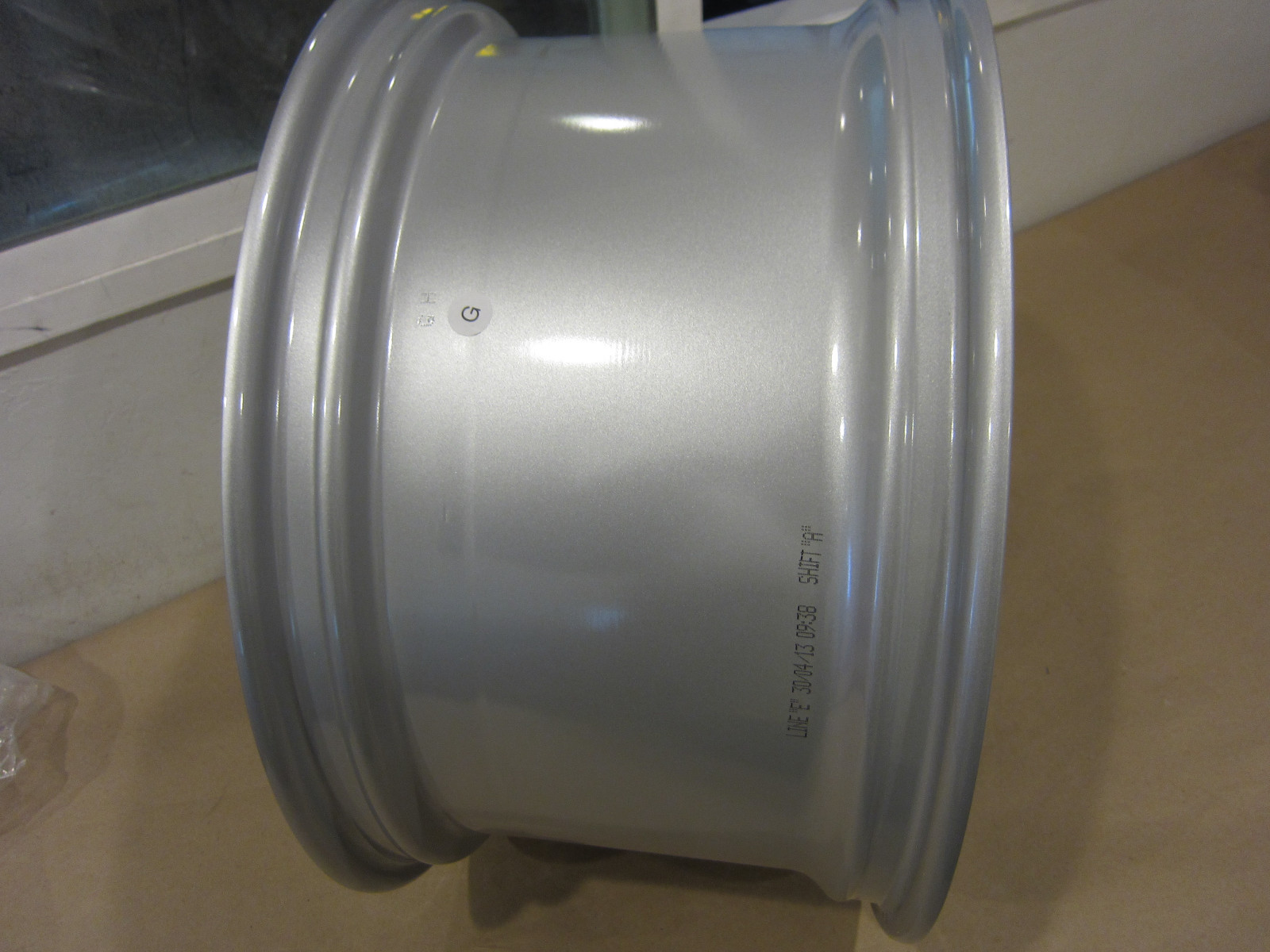 Maserati Quattroporte. Rear Wheel/Rim. 10X19. (NEW). Part#670013452