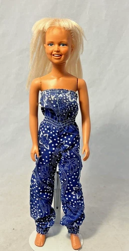Vintage Kenner Dusty Doll With 2 outfits TLC