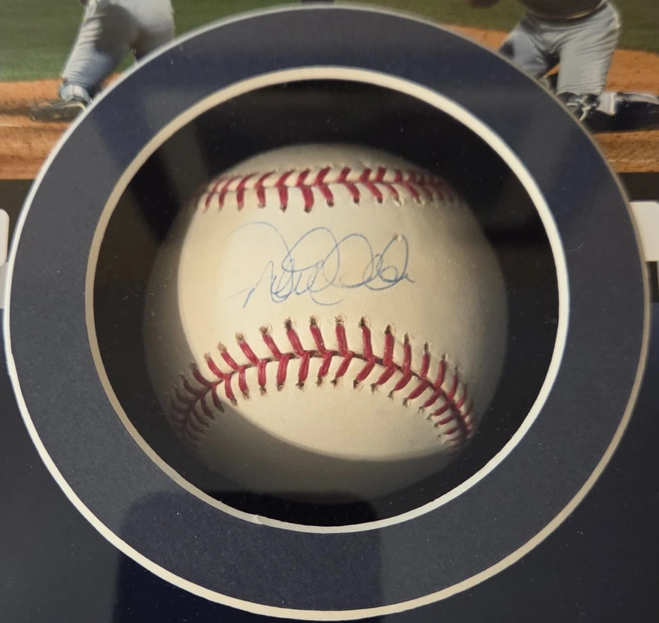 Derek Jeter (Shadow Box) - #2 Reel History - "The Flip" - Beckett Certified - Image 3 of 4