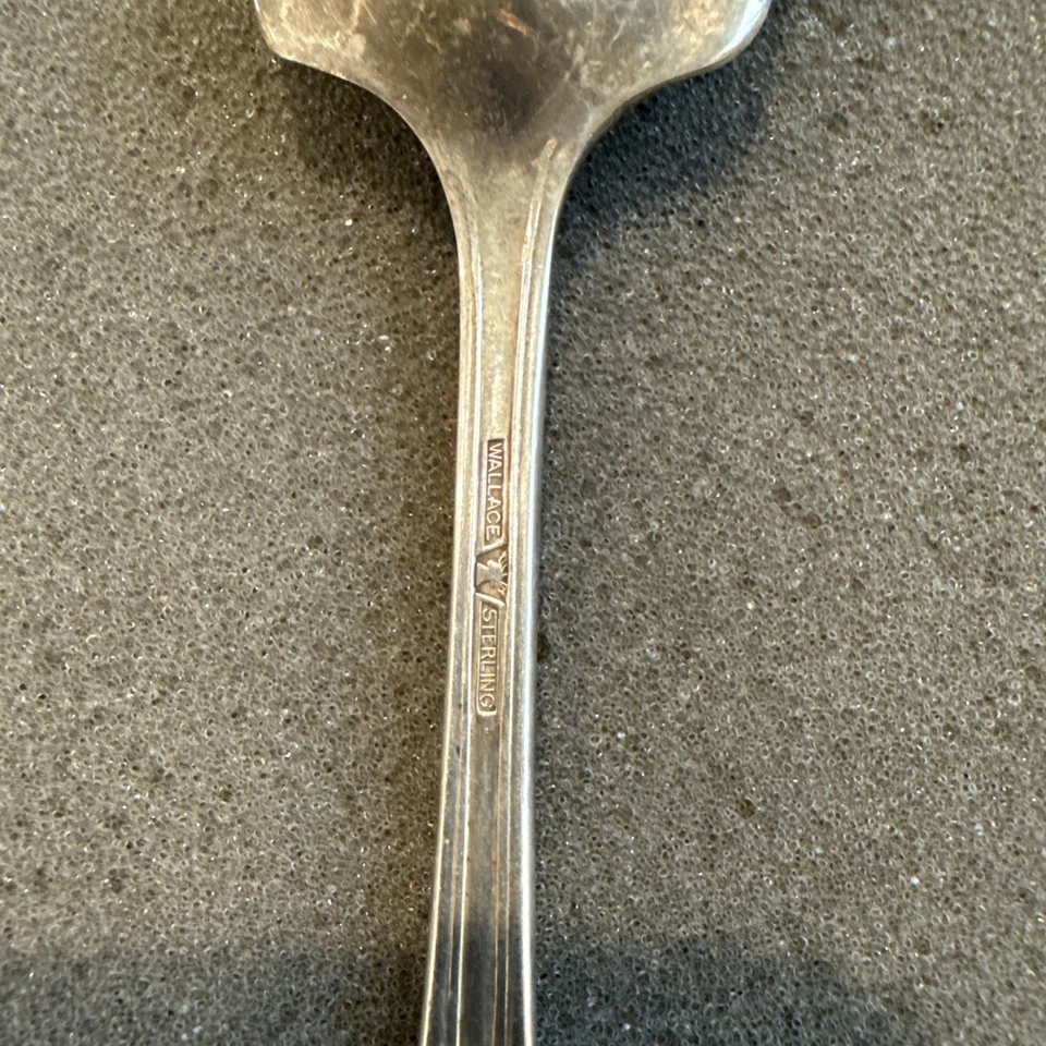 WALLACE ROSE POINT STERLING SILVER SUGAR SPOON - Image 4 of 4