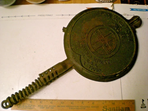 Griswold No. 8 Waffle Irons 314 and 315