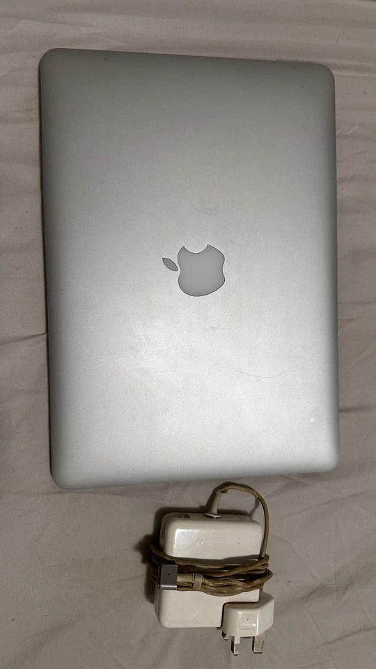 Apple MacBook Pro 13" 2015 · i7 · 16GB · 500GB, photo 1 of 3
