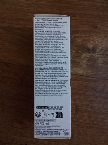 La Roche-Posay Anthelios Soin Photocorrection Anti-âge Anti-ride SPF50 Peau 50ml - Photo 2/3
