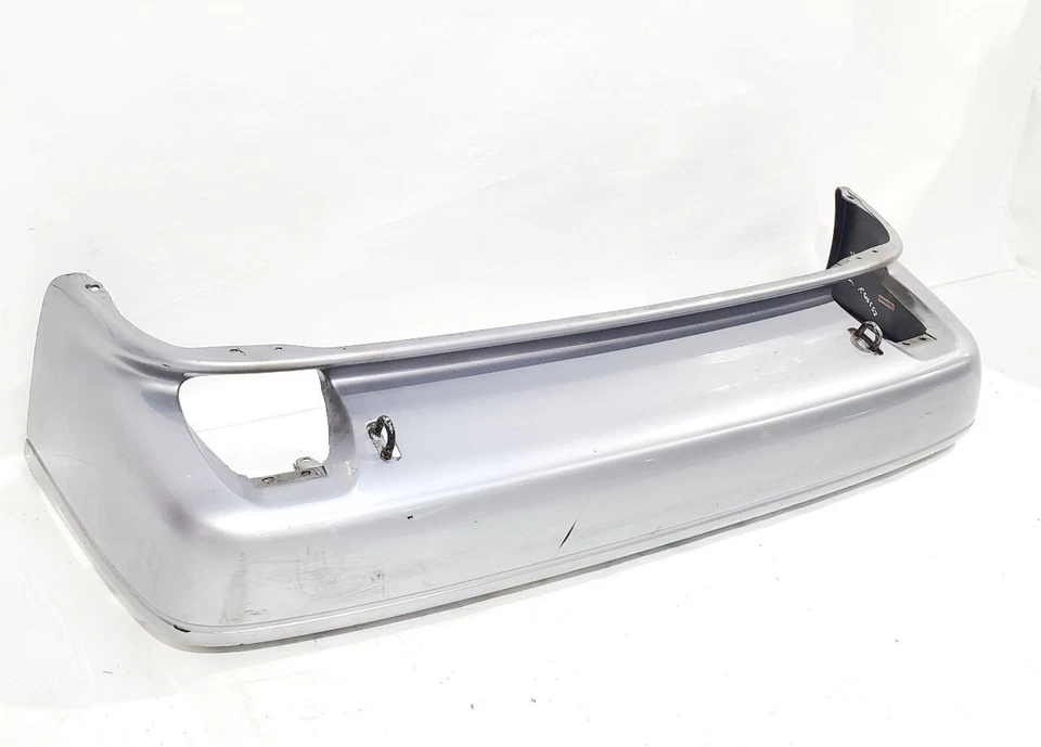 Parachoques trasero completo plateado Subaru SVX 1992 1997 OEM Foto 2 de 4