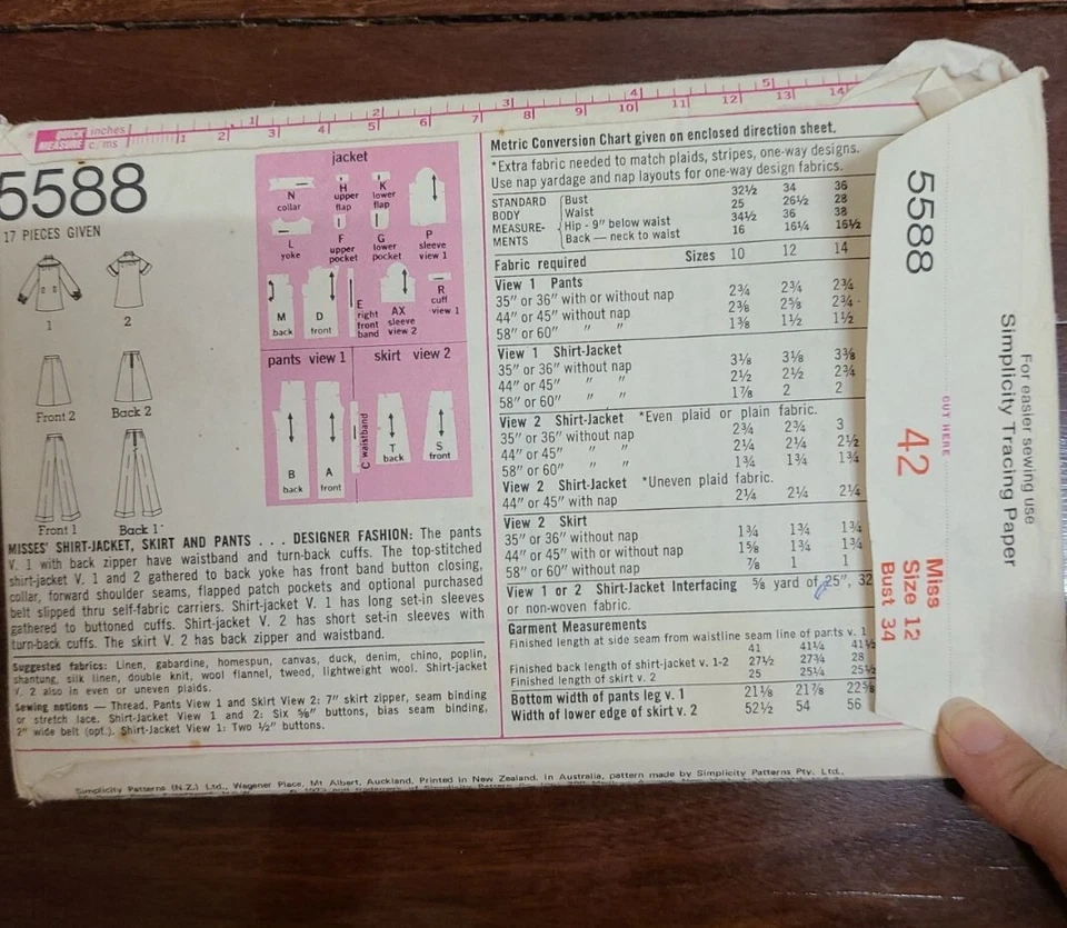 🦓🐅SAFARI Suit jacket, skirt /pants sewing pattern sz 12 vintage 70s  - Image 3 of 4