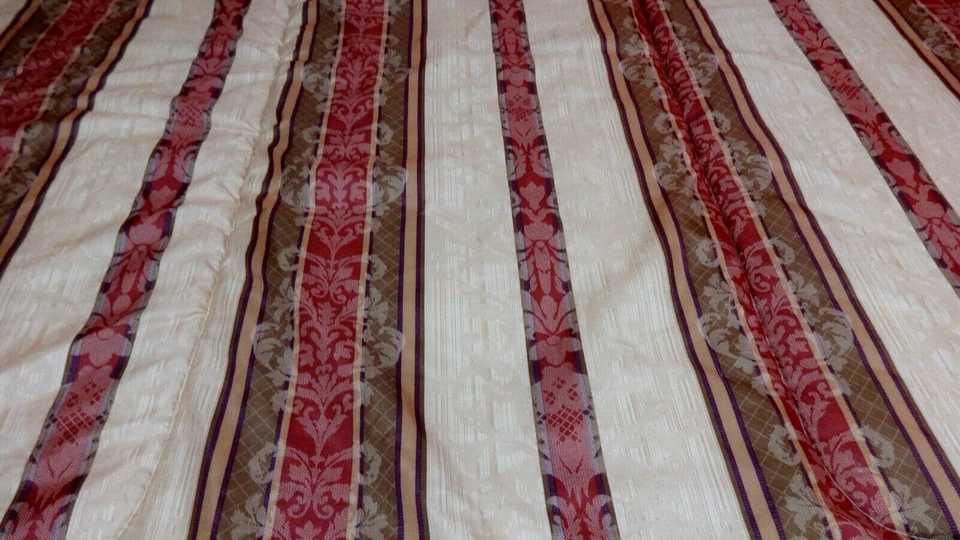 Juego de edredón Victoria's Classics 3 piezas Queen 2 fundas estándar Foto 2 de 4