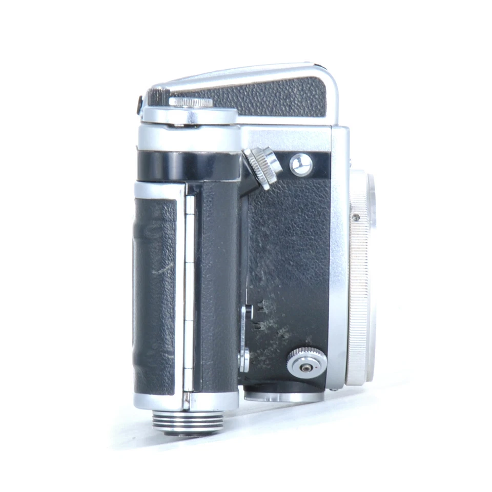 CLA'd Pentacon SIX 6x6 Medium Format Film Camera Body w/ WLF Finder & Case! - Image 3 of 4