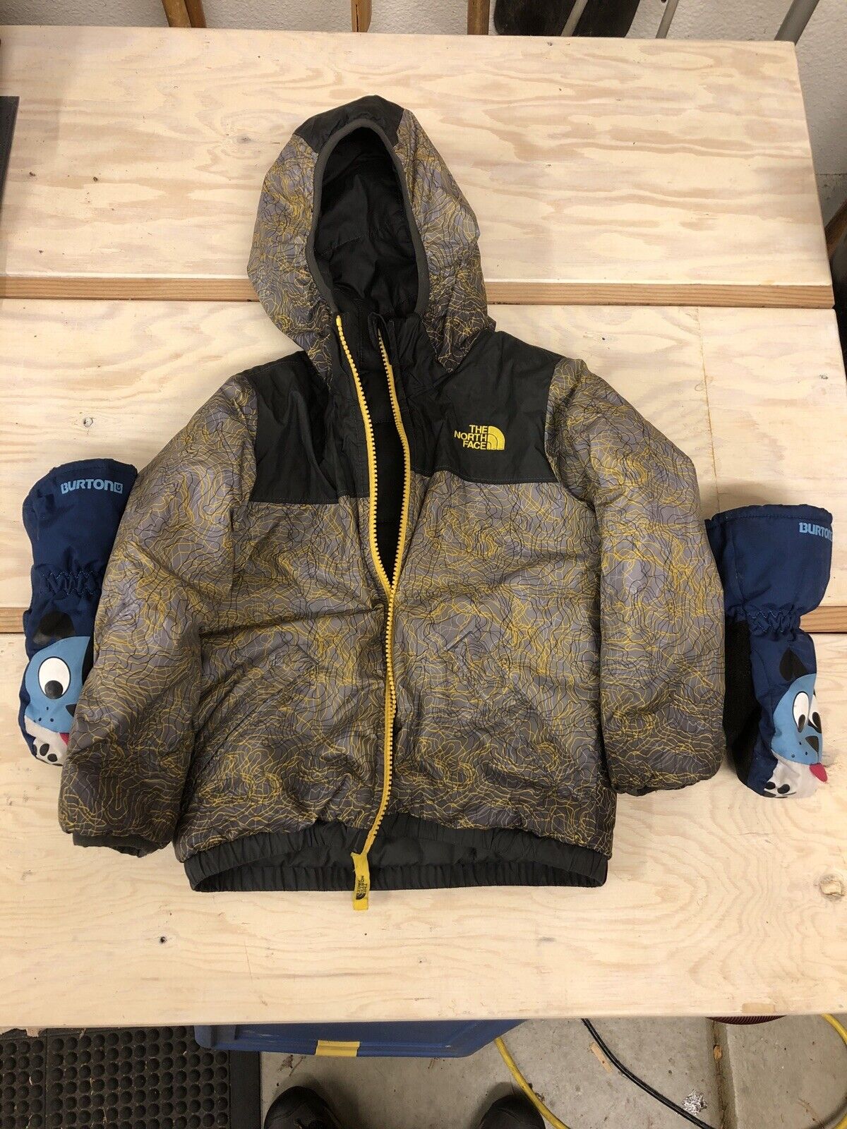 4t north face jacket