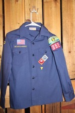 Boy Scouts of America BSA Youth Shirt 14 Medium Cub Blue SEWN on patches