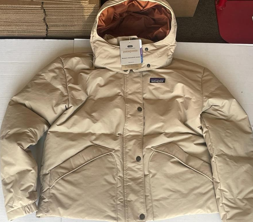 NWT Patagonia Women's Downdrift Jacket (OAR TAN) 20625 Retail 329