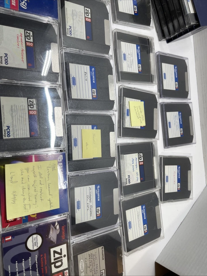 Lot of 26 Iomega Zip 100MB Disks  - UNTESTED - W/6 disk Case - Image 4 of 4