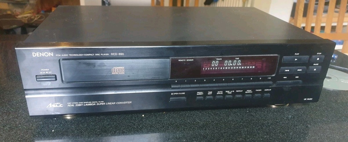 SUPERB RARE Denon DCD-890 CD Player ~ 2x Burr Brown PCM61P DACs