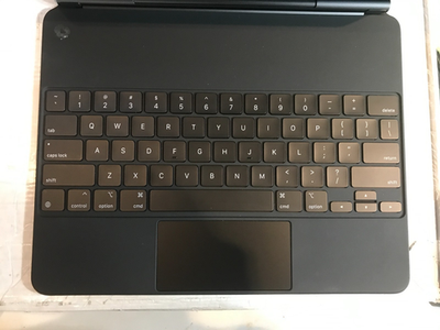 Apple A2480 Magic Keyboard for iPad Pro (12.9 Inch) 3/4/5/6 Gen