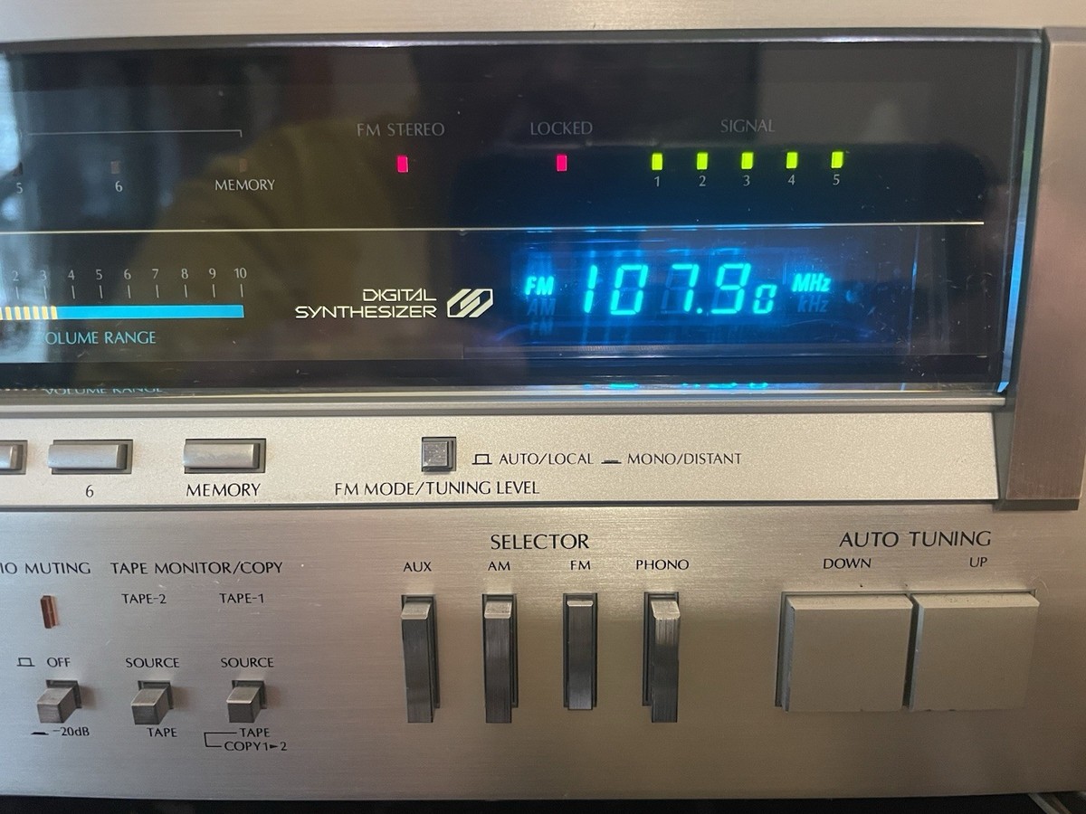 Sansui 5900z AM/FM Digital Quartz Synthesizer DC Stereo Receiver