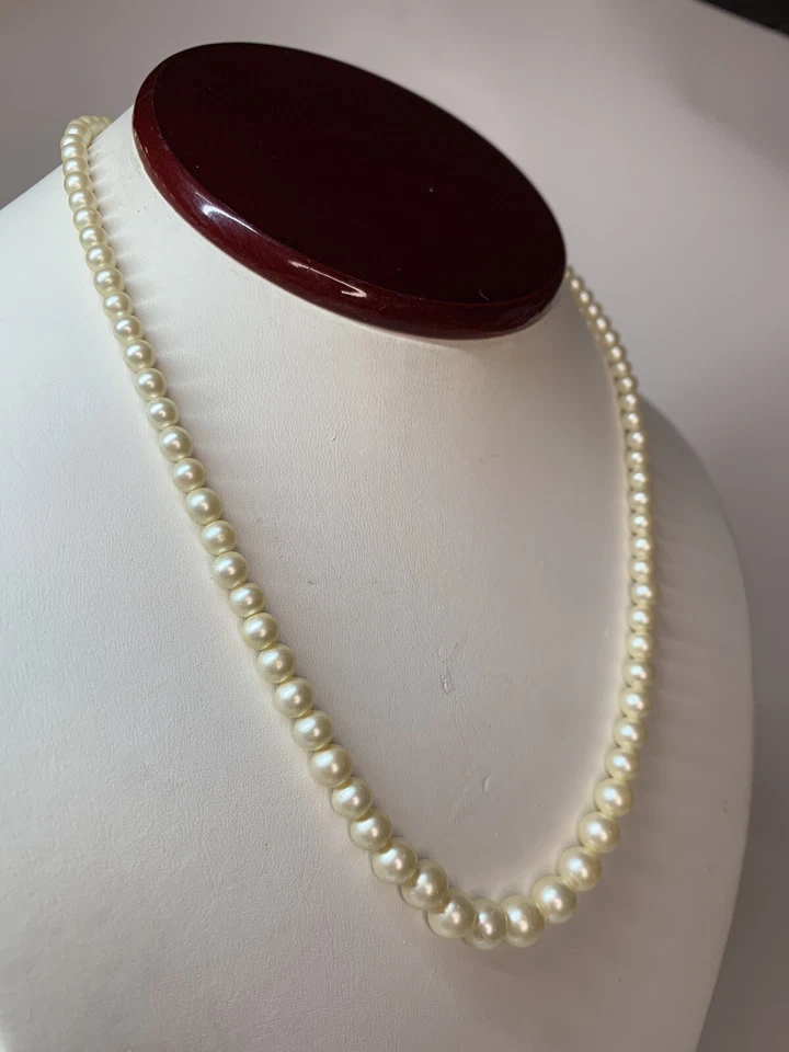 Marvella Pearl Necklace Cream Gold Tone Graduated Faux Luminescent 17.75” Patent - Image 2 of 4