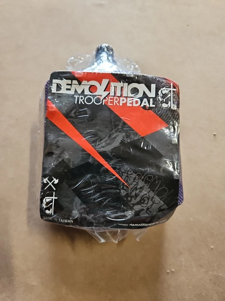 Pedales de PC Demolition BMX Colorway antiguos, pedales de plástico, pedales de PC, pedales morados Foto 2 de 3