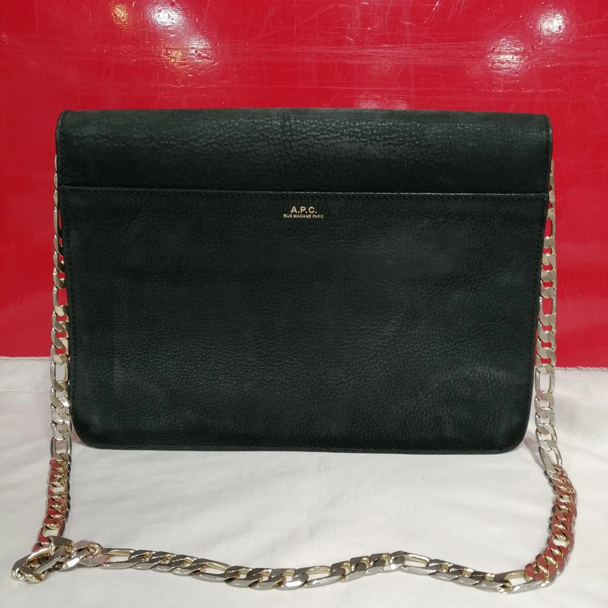A.p.c. chain Shoulder bag black Smooth Black Leather Used 27 19cm