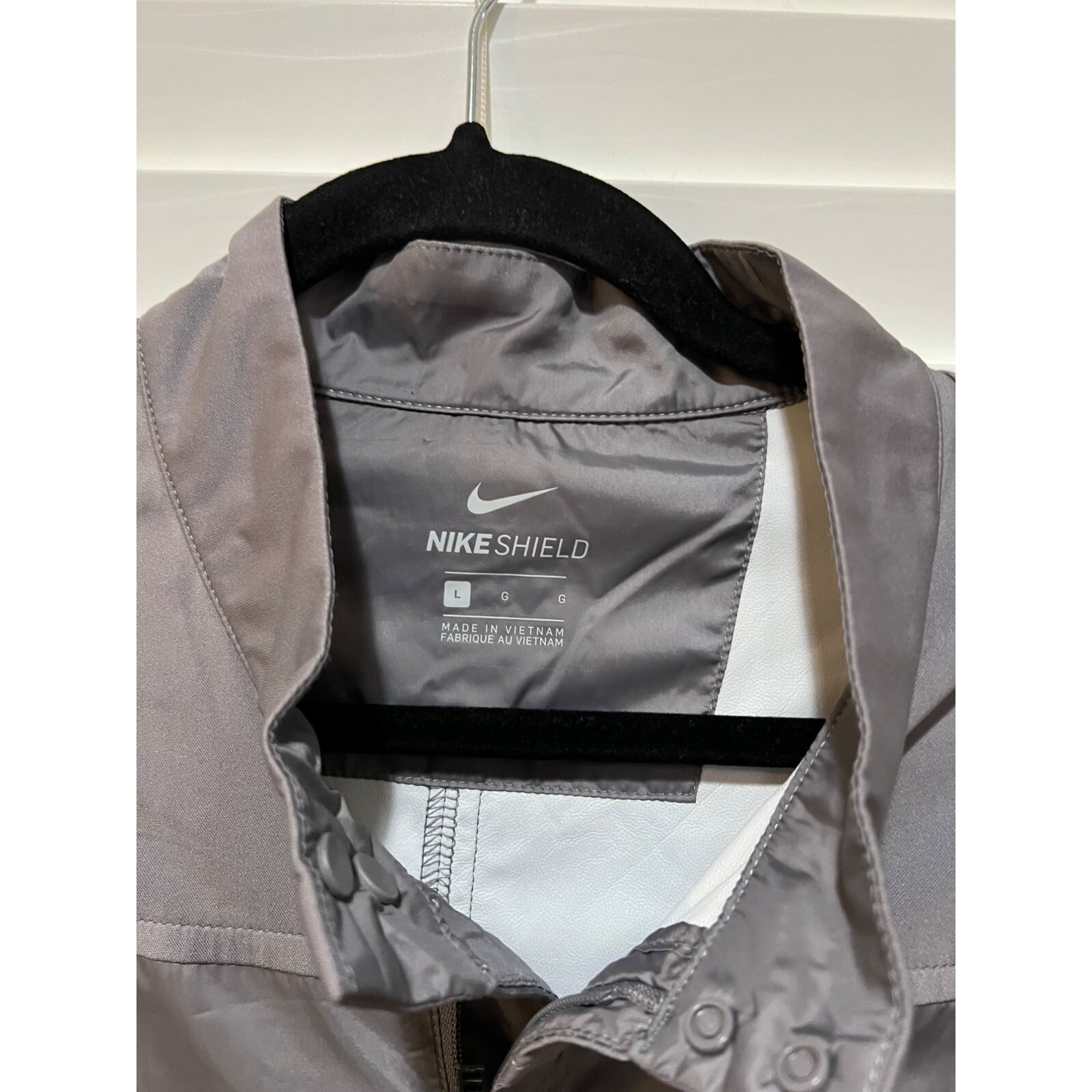 Nike Shield Golf Wind Jacket - Size L - image 2