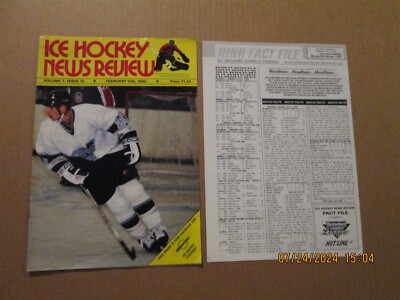 Ice Hockey News Review Vintage February 10th,1990 Team Logo Hockey Program