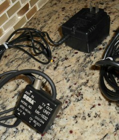 EUC SEGA GEN CONSOLE VIDEO GAME GAMING SYSTEM HAND CONTROLLER BUNDLE LOT CLASSIC