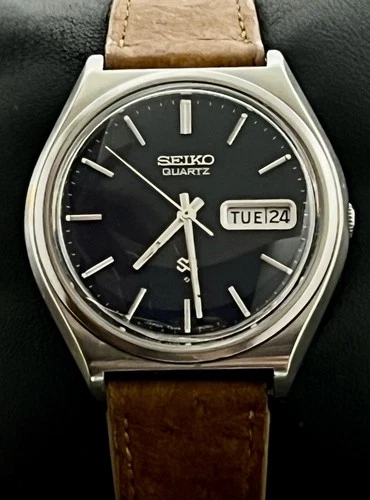 Vtg 1977 SEIKO SQ Men’s 41mm Quartz Watch Day Date SS Blue Tan Peccary 7546-8049