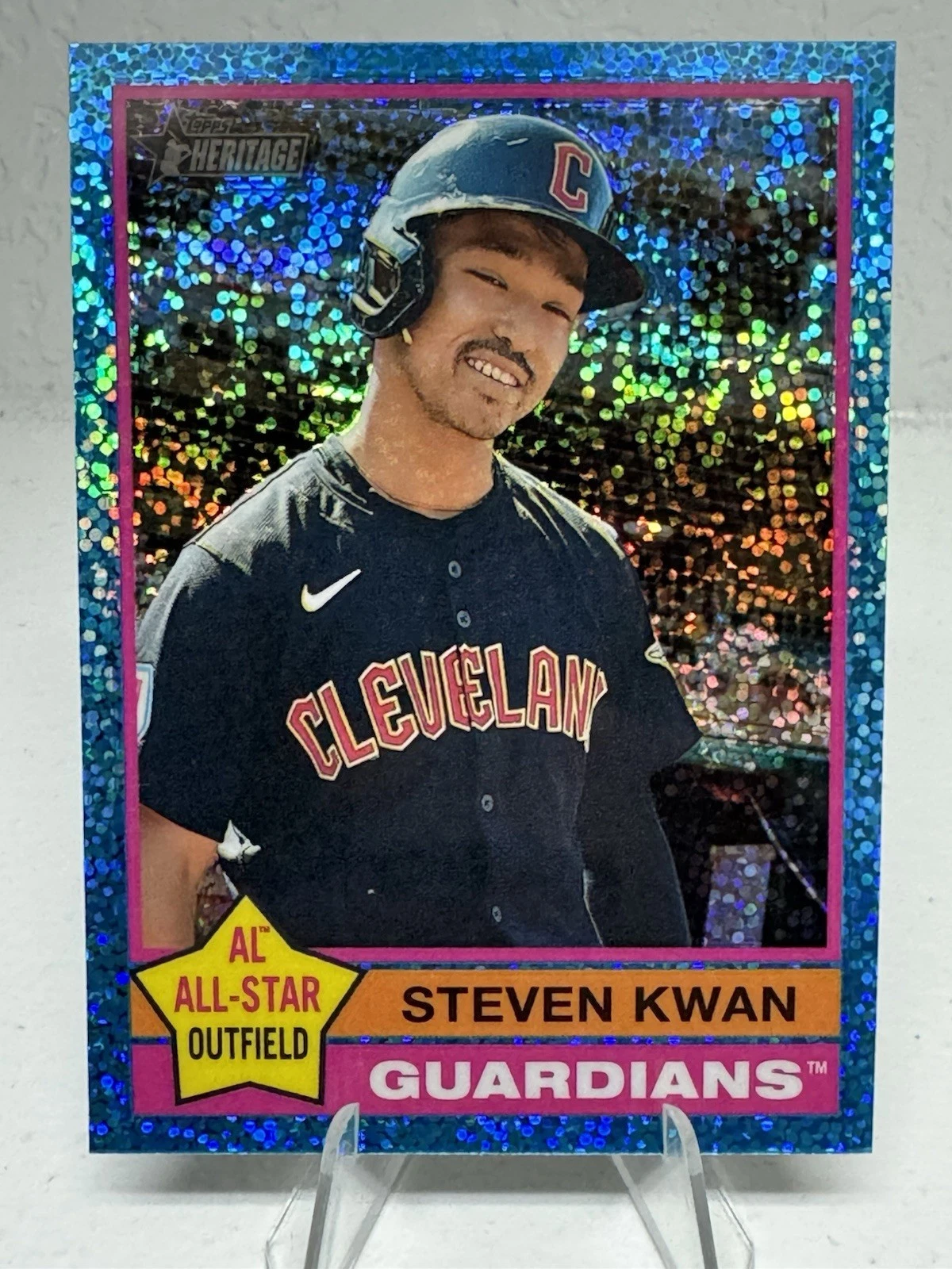 2025 Topps Heritage - High Number SP Steven Kwan #475 Chrome Light Blue Sparkle