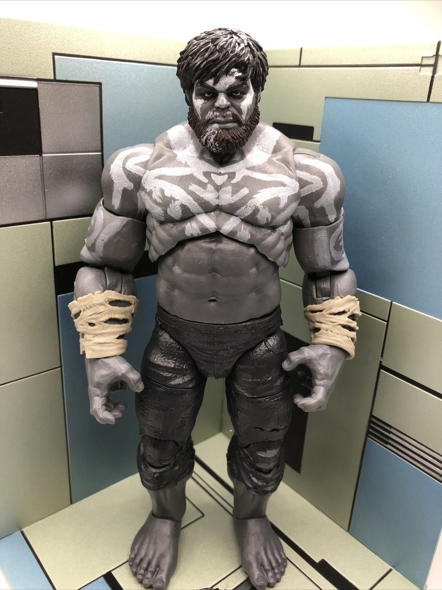 Marvel Legends Gamerverse Series Outback Grey Hulk Gamestop Deluxe  Exclusive 8”