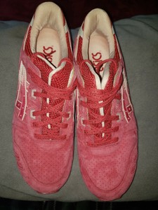 asics strawberries and cream