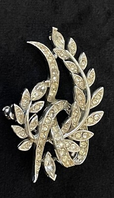 Vintage Brooch Pin LISNER Signed Silver Tone Clear Rhinestone Leaf and Ribbon