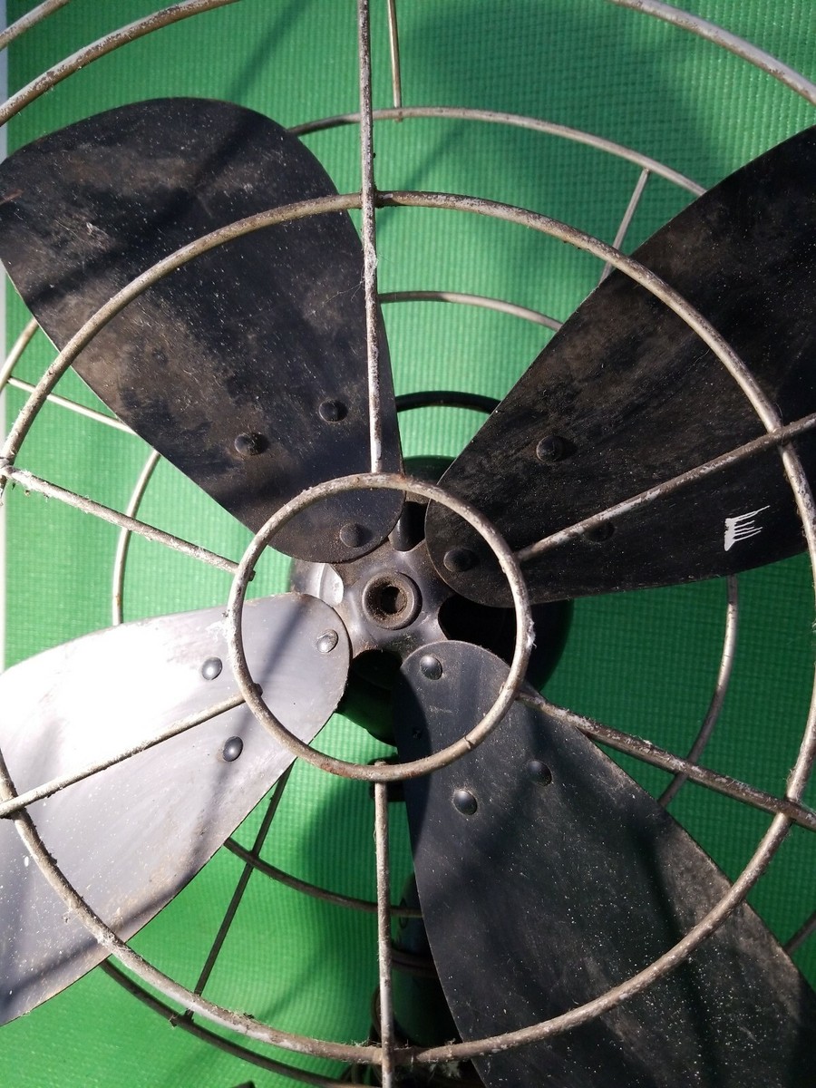 Vintage HUNTER 262-CG-16 SPEED OSCILLATING FAN INDUSTIA LAGE