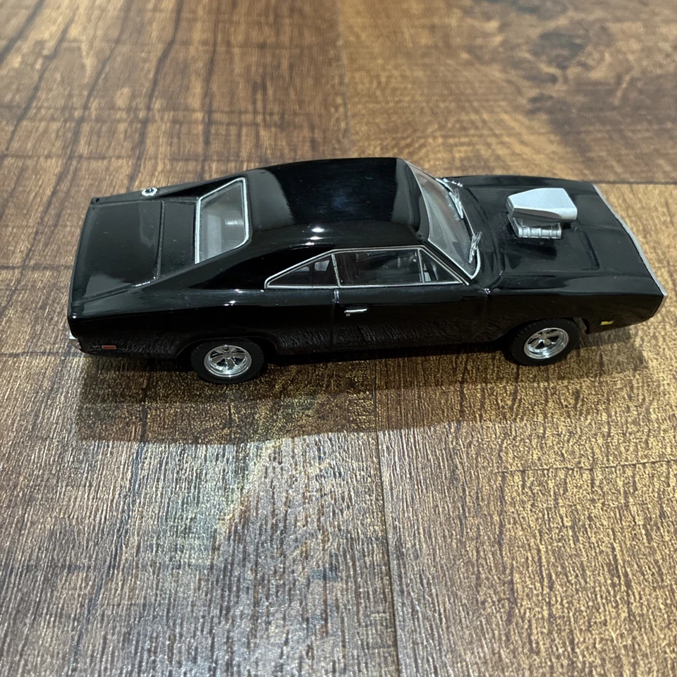 Green light 1970 Dodge Charger The Fast & Furious Black - Image 3 of 4