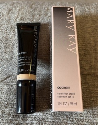 Mary Kay CC Cream Sunscreen Broad Spectrum SPF 15 -  Very Light - 1 fl oz NIB