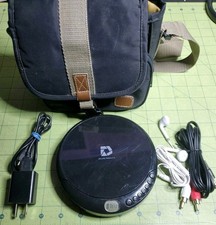 Deluxe Products DP-PCD-001 Portable CD Player Case Earbuds Av Cable