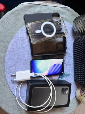 iPhone 11 Pro 64GB mit iOS 26 Ohne Simlock Space Gray