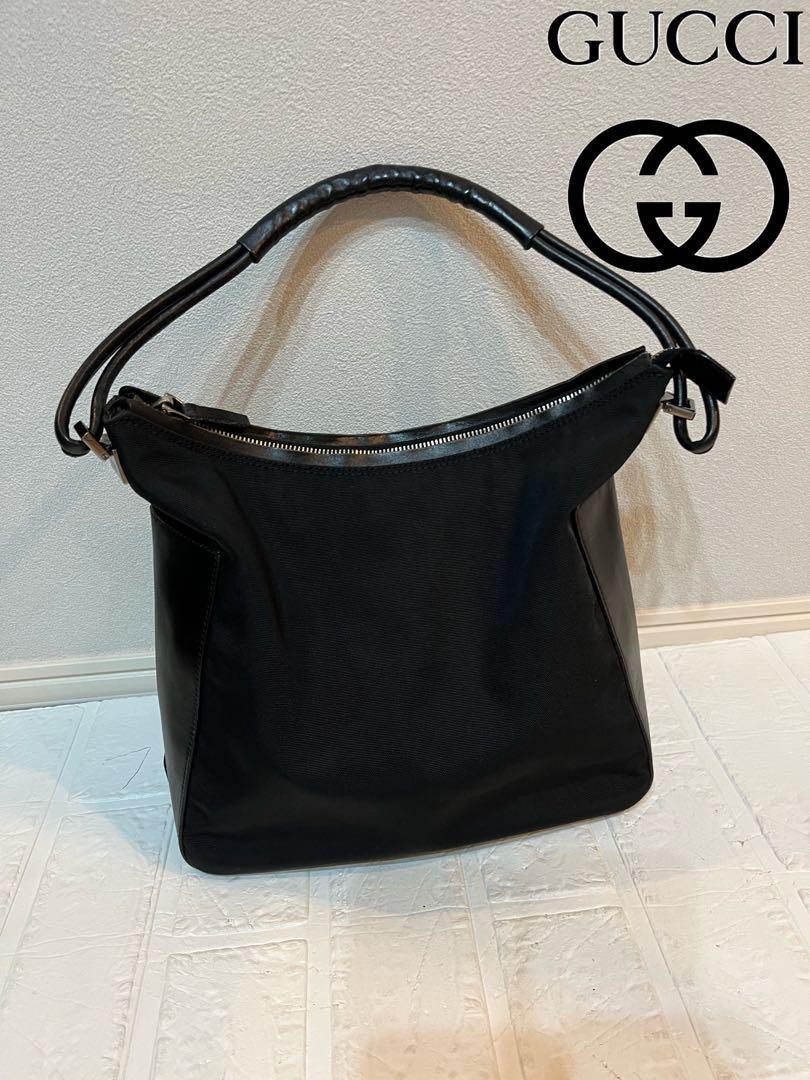 GUCCI Black Logo Shoulder Bag Handbag or Pouch DDU