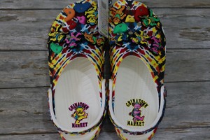 grateful dead x crocs