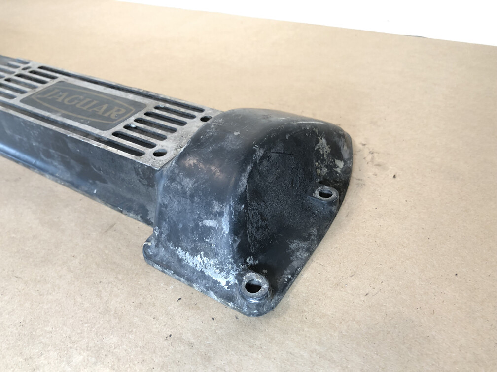 Jaguar XJ6 Series 2 4.2 Exhaust Cam Cover Valve Cover RH C43531A OEM eBay