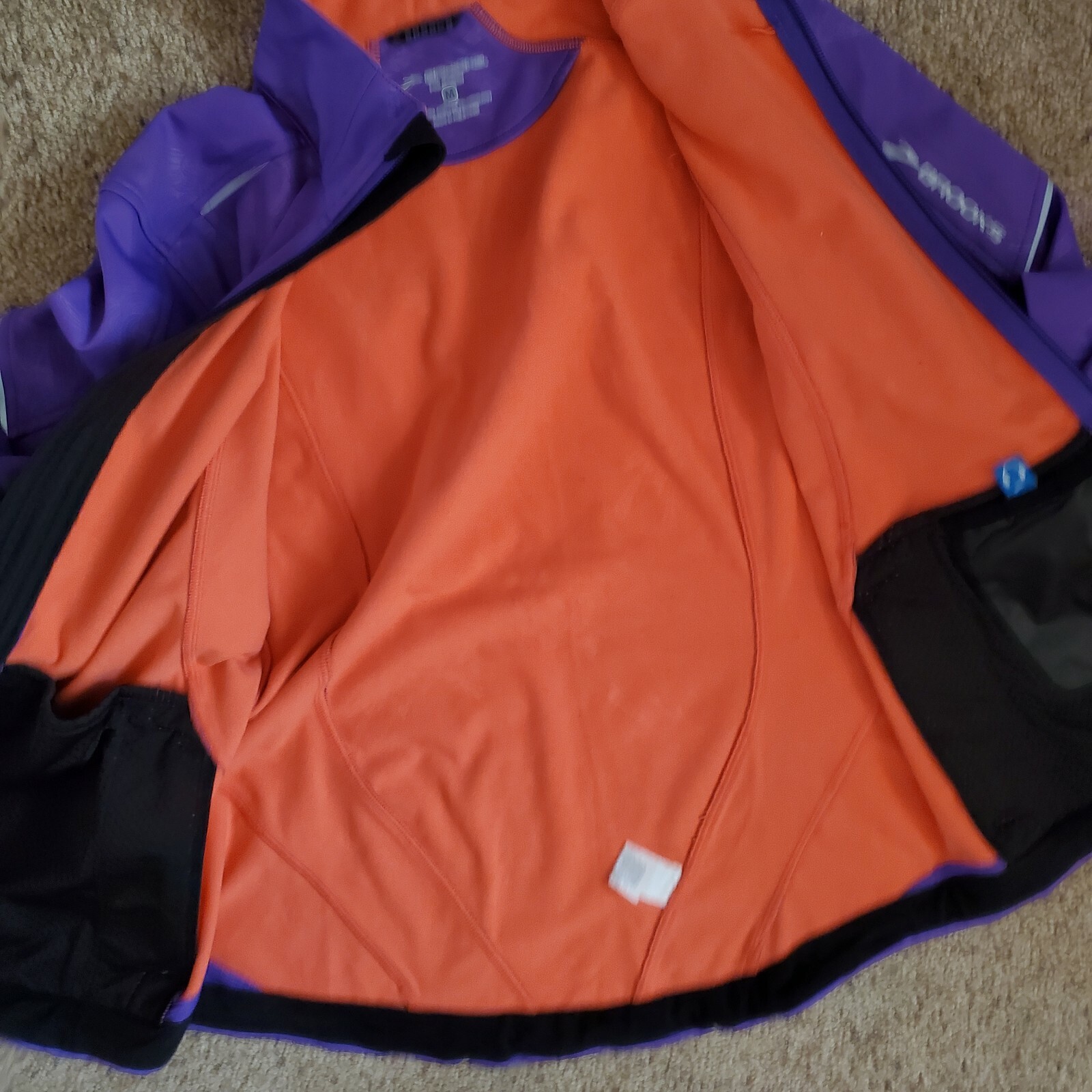 Brooks Womens Utopia Embossed Softshell Size M Ja… - image 7