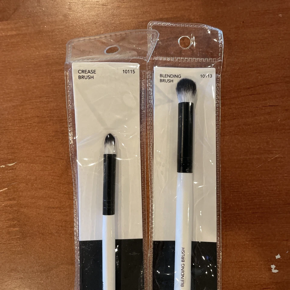 CAI Beauty NYC Foundation Brushes 10115 & 10113 Crease & Blending - Image 2 of 4