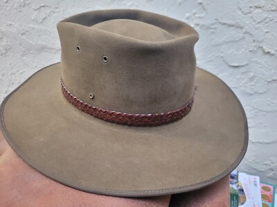 Australian Akubra Former Military Slouch Hat - Khaki Fur Felt