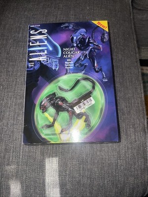 NECA Aliens Night Cougar Alien W/ Magnetic Kamikaze Parasite! Action Figure New!