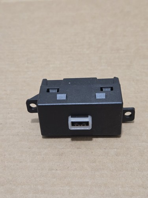 #ad USB Connector Terminal Charging Port Mopar 68256810AA $25.00