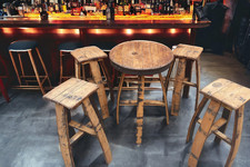 Oak Whiskey Barrel Bar Table & 4 Stools Set | Rustic Home Bar Pub Shed Furniture
