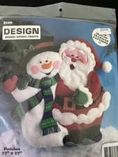 Design Works Vintage Felt Kit 5106 Santa Snowman Wall Hanging 17x17 Inches