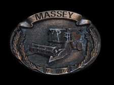 UC03144 VINTAGE 1986  MASSEY MF 8560  FARM EQUIPMENT BELT BUCKLE